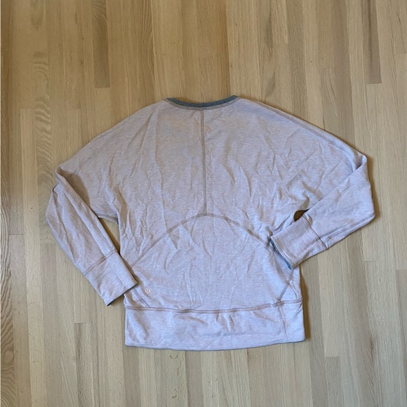 Lululemon reversible pullover crew neck - Picture 10 of 10
